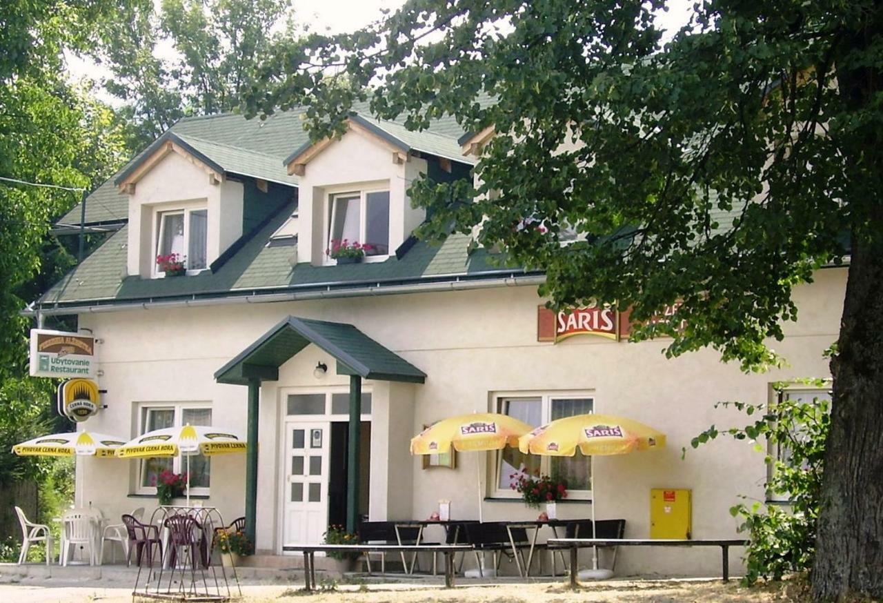 فندق Pizzeria Alzbetka Strecno المظهر الخارجي الصورة